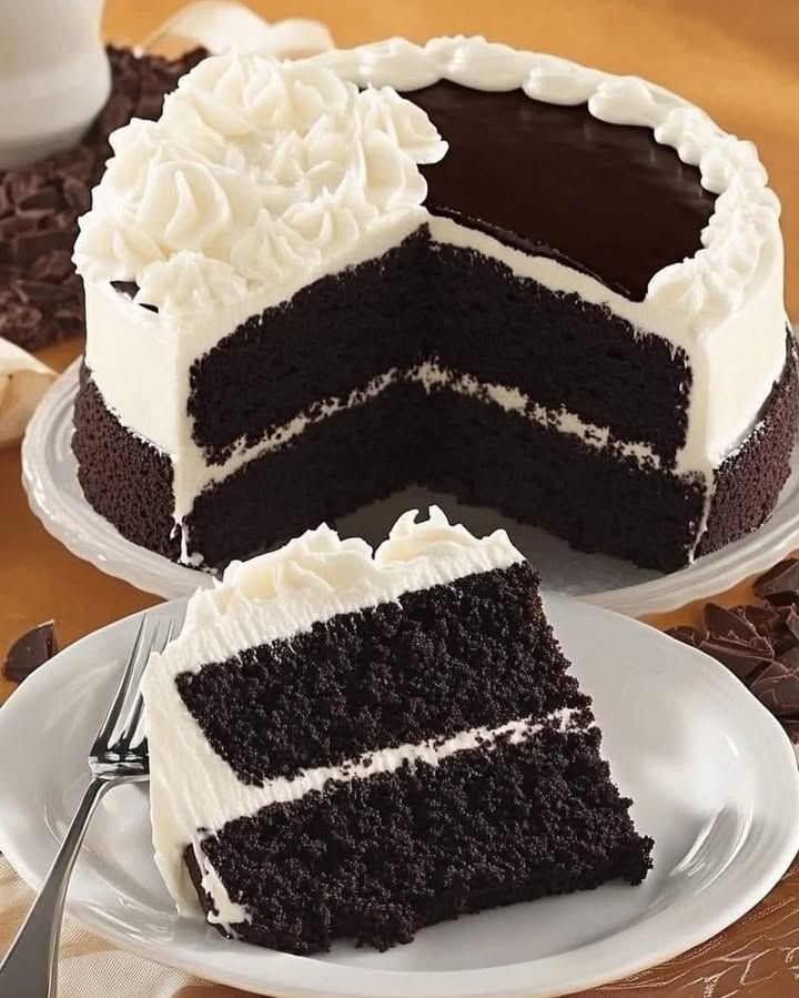 Irresistibly Rich Black Velvet Cake