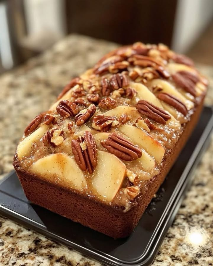 Irresistible Apple Cinnamon Bread Delight