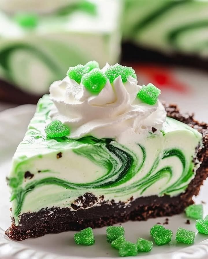 No-Bake Chocolate Mint Cheesecake Delight