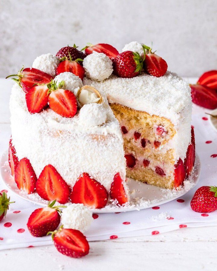 Strawberry Raffaello Delight Easy Recipe